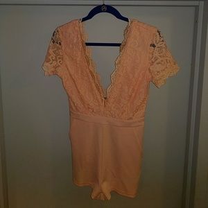 🚨NEW🚨 Missguided Peach Lace Romper